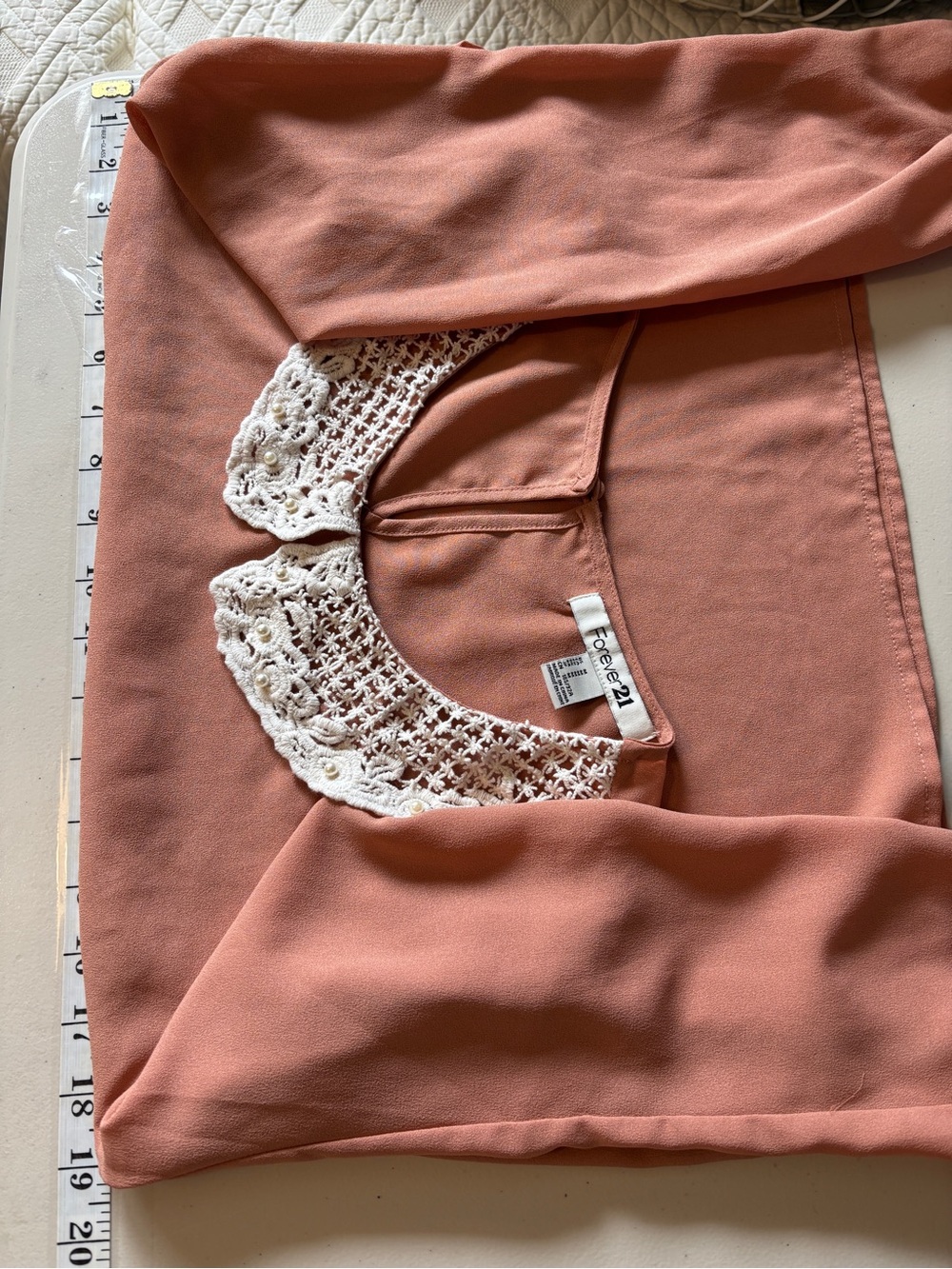 Dusty Rose Long-Sleeve Top Crochet Pearl Collar Size Medium Cottagecore Dainty - Picture 8 of 9